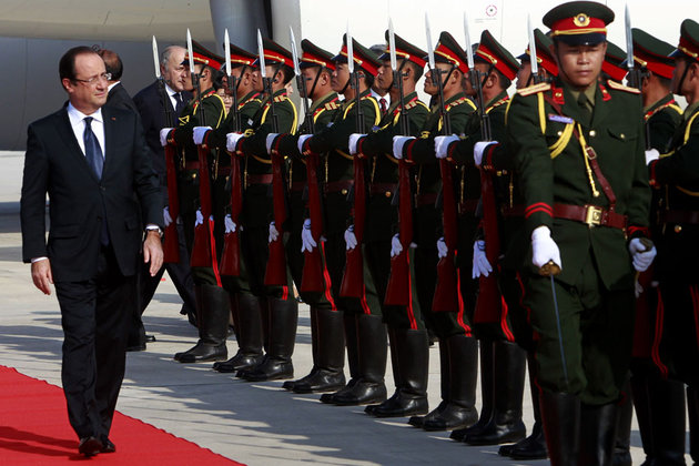 hollande-laos.jpg